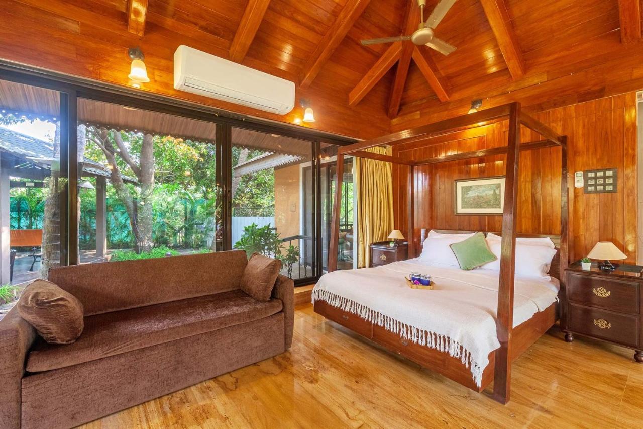 Stayvista'S Casa Palmera - Pet-Friendly Villa With Pool, Garden With Gazebo, And Indoor & Outdoor Games Alībāg Eksteriør billede
