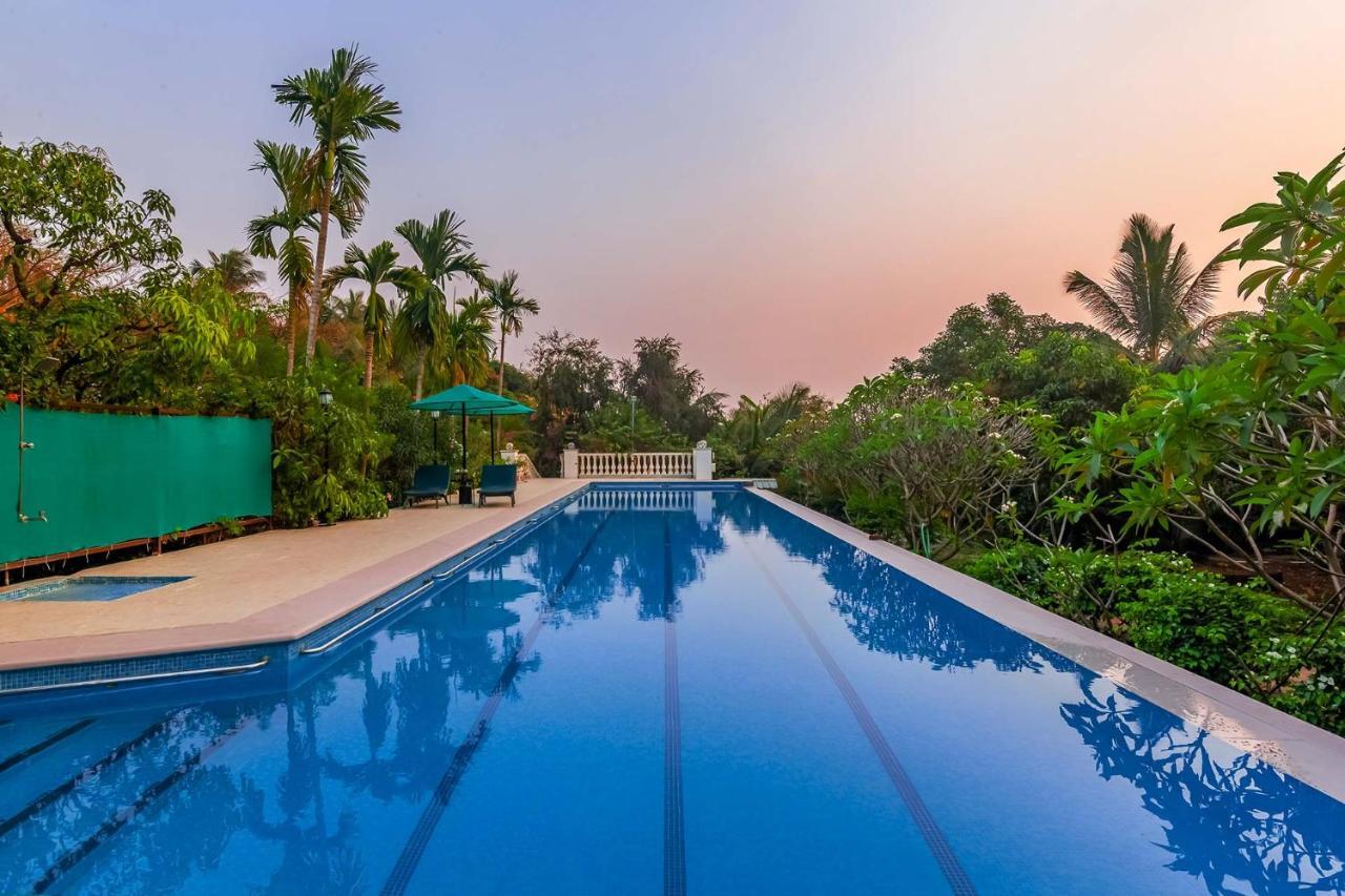 Stayvista'S Casa Palmera - Pet-Friendly Villa With Pool, Garden With Gazebo, And Indoor & Outdoor Games Alībāg Eksteriør billede