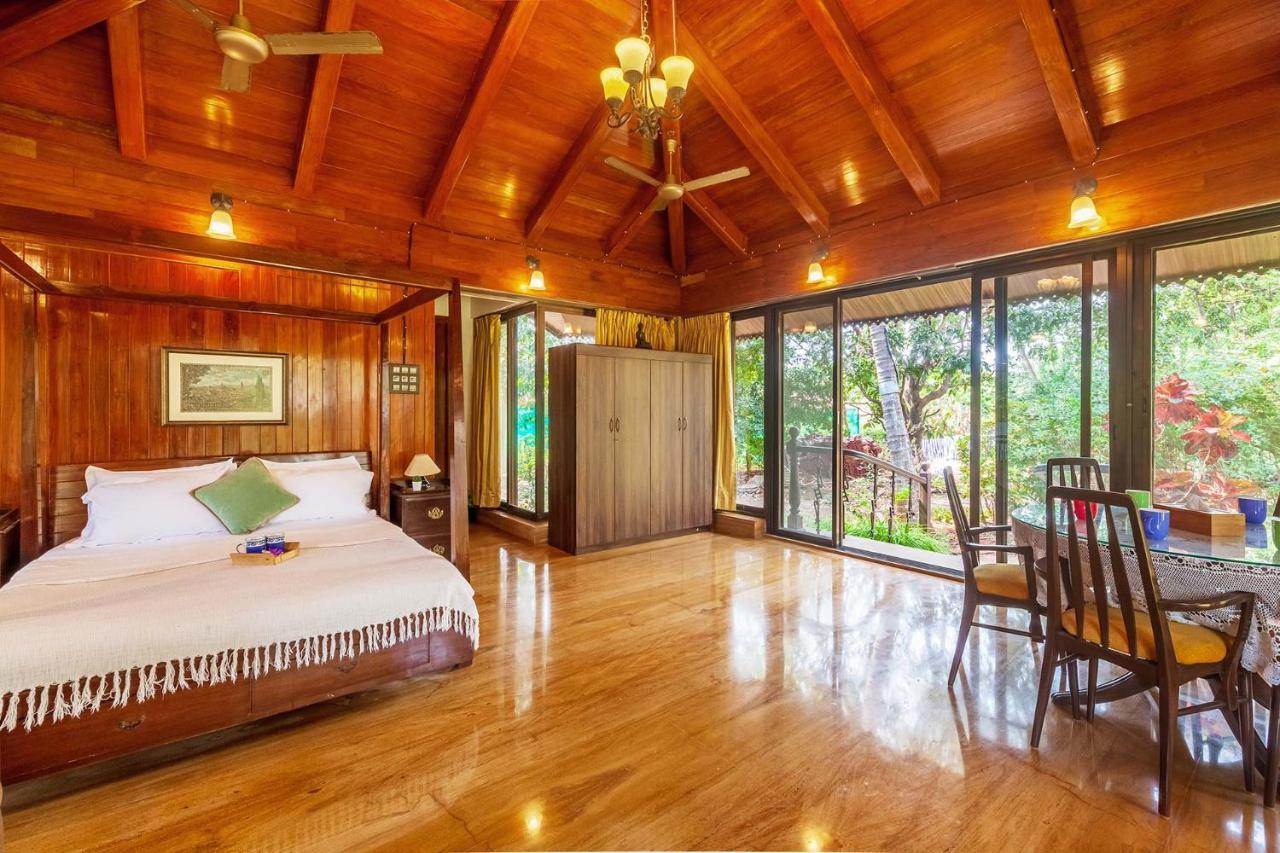 Stayvista'S Casa Palmera - Pet-Friendly Villa With Pool, Garden With Gazebo, And Indoor & Outdoor Games Alībāg Eksteriør billede